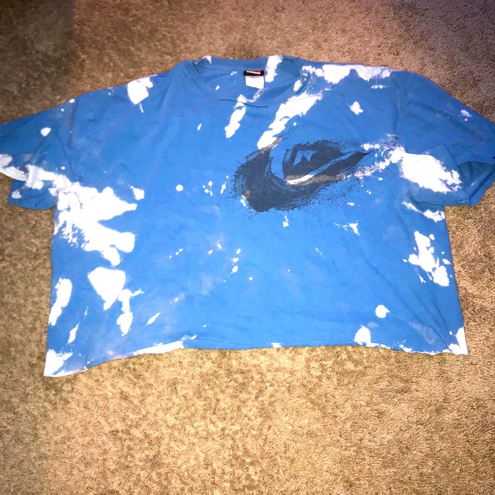 cropped shirt